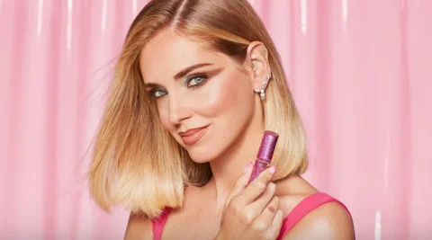 chiara-ferragni-collezione-trucco-natale-2023