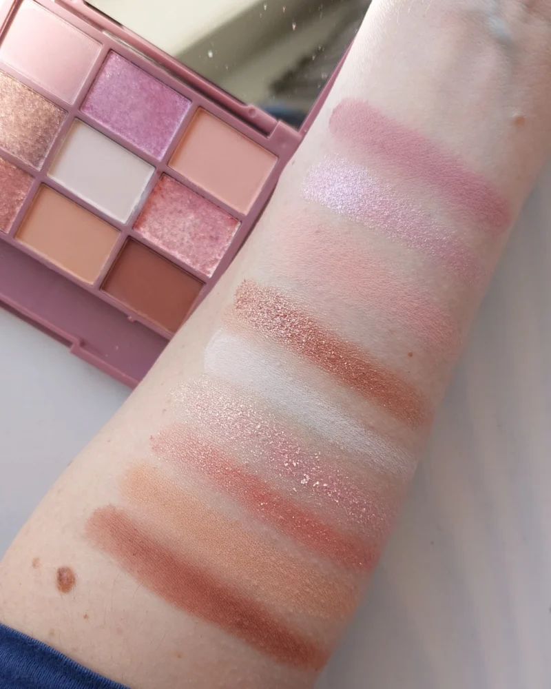 fab-factory-palette-occhi-swatches