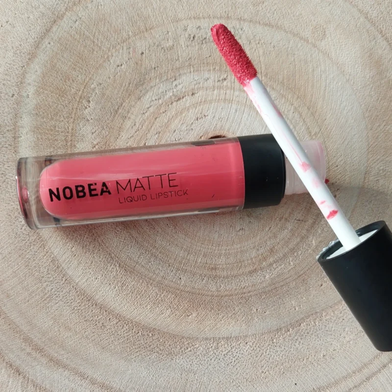 nobea-matte-liquid-lipstick-cranberry-red-m08