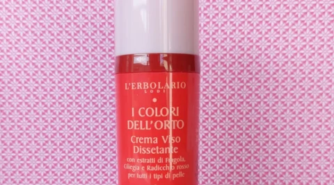 crema-viso-dissetante-erbolario-colori-orto-opinione