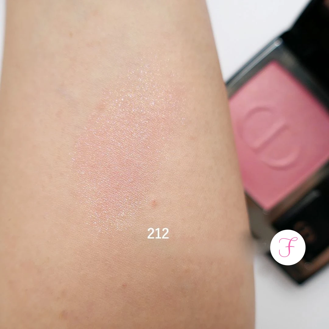 dior-skin-rouge-blush-212-swatches