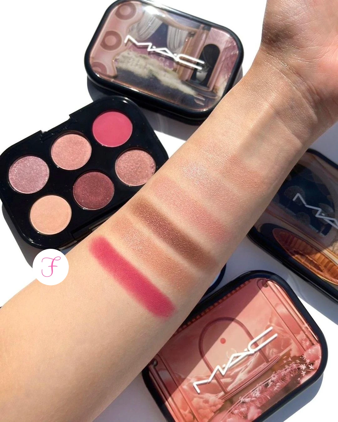 mac-connect-in-colour-palette-rose-lens-swatches