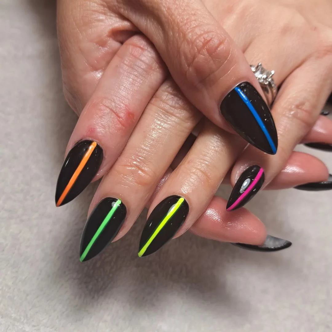 mese-del-pride-idee-nail-art