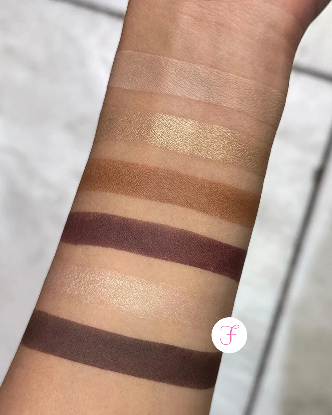 mac-momentos-in-hindsight-eye-kit-swatches