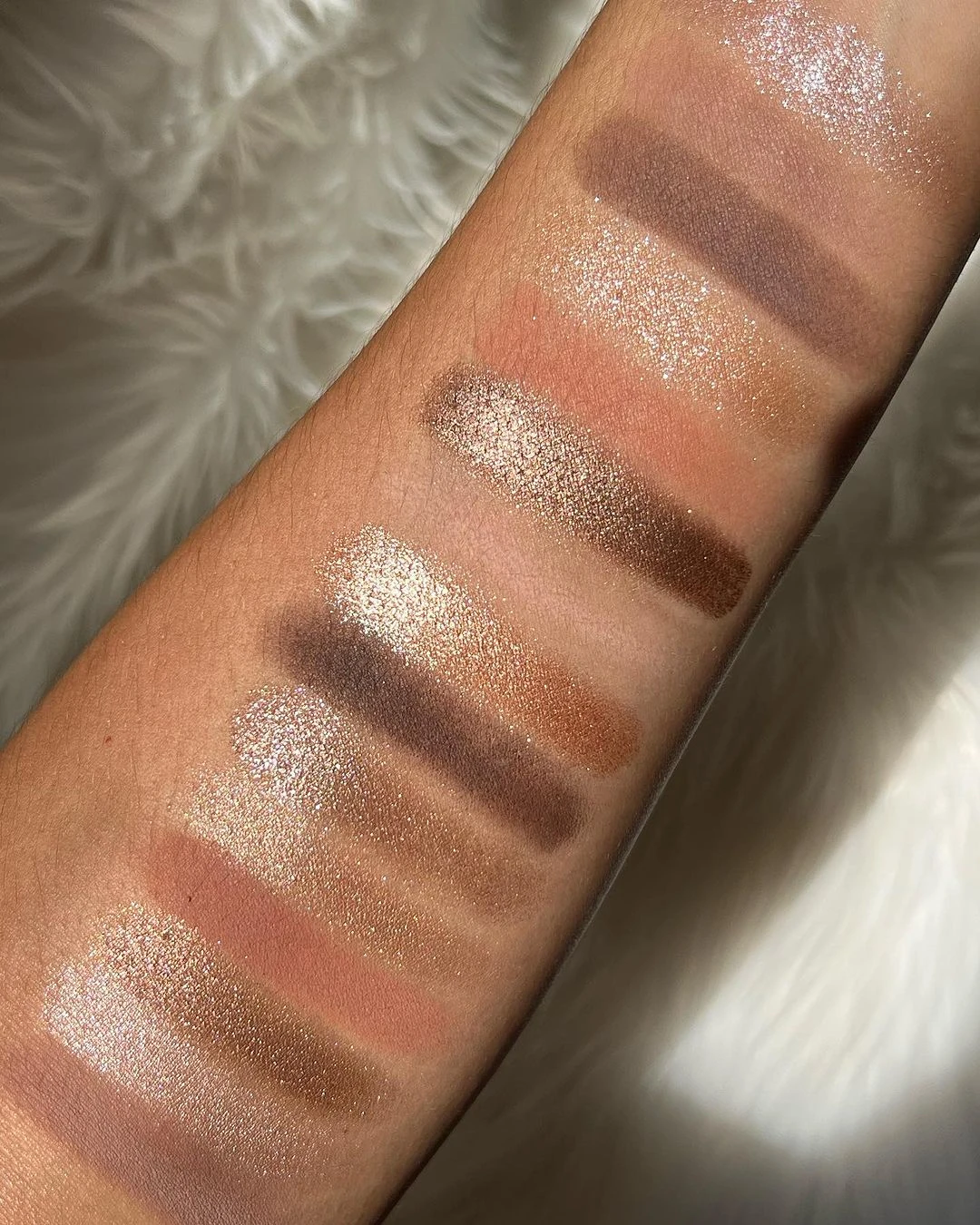 natasha-denona-i-need-a-nude-palette-swatches-medium-skintone