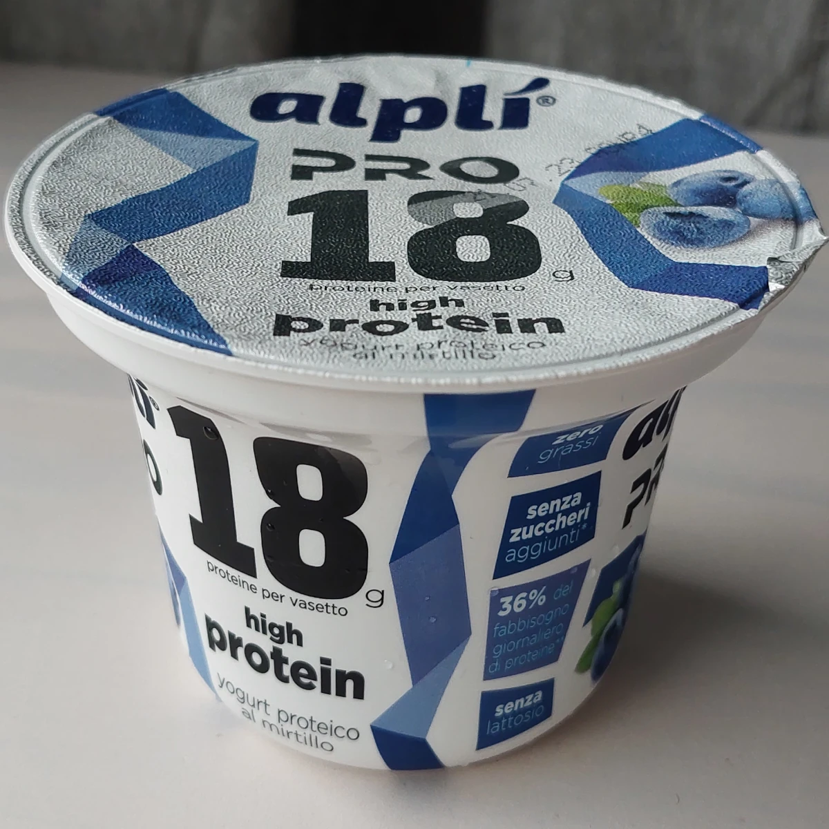 alpli-pro-18-high-protein-yogurt-proteico-ins-mirtillo