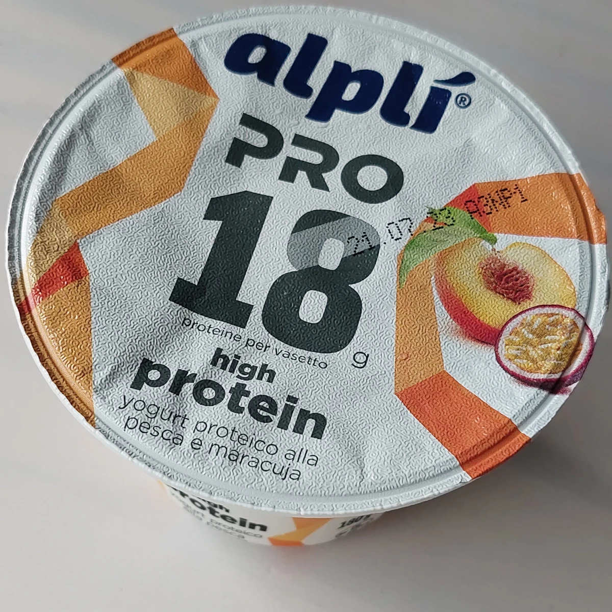 alpli-pro-18-high-protein-yogurt-proteico-ins-pesca-maracuja