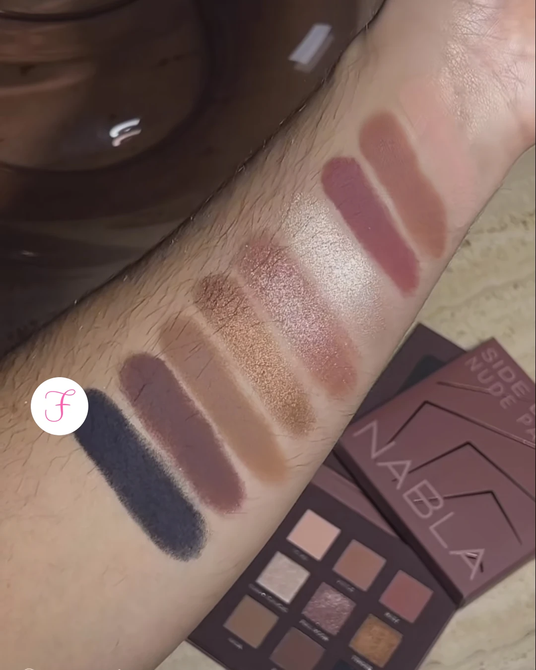 nabla-side-by-side-nude-palette-baby-swatches-2