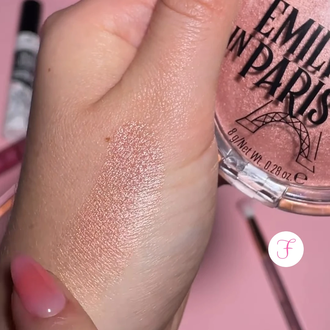 essence-emily-in-paris-baked-blushlighter-swatches