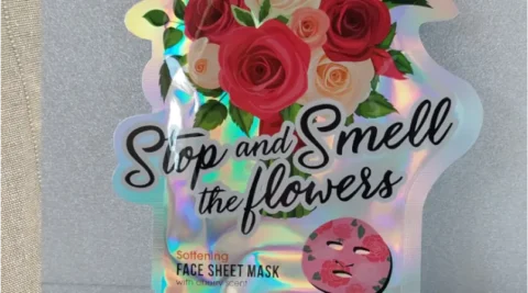 action-maschera-stop-smell-flowers-opinione