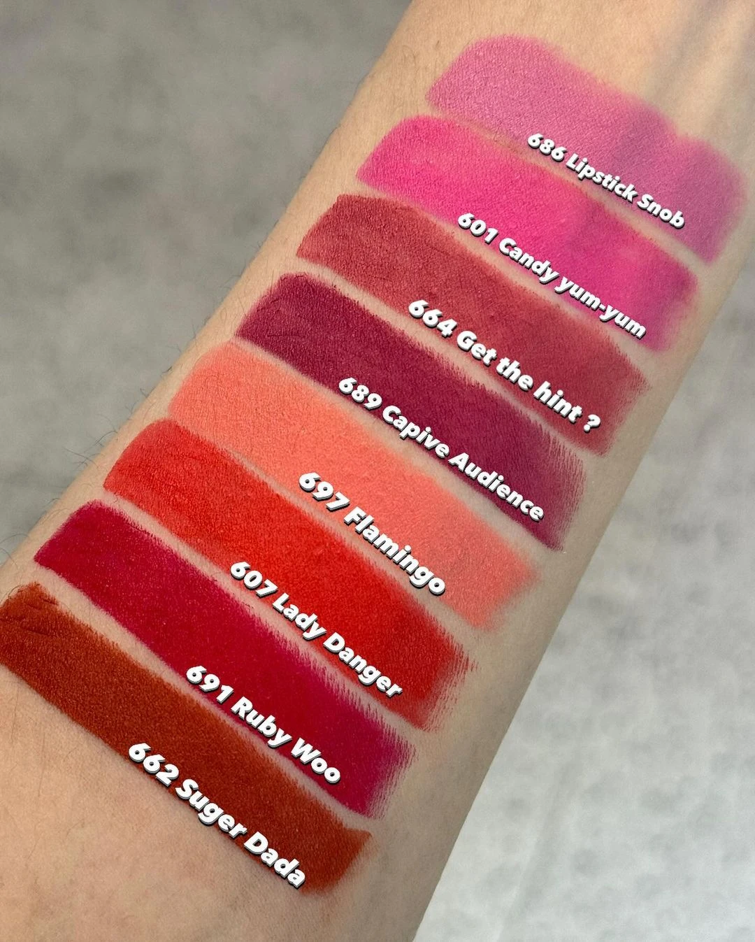 macximal-lipstick-pink-swatches